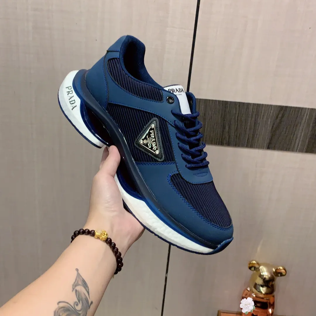 Men's men's shoes💰460💰💰🎩🎩[Lightning][Lightning] "PRADA*" The latest and most popular casual shoes, top brand [seduce] luxury ~ purchasing agency, top ~ quality. [Strong] The upper is made of imported breathable cowhide with material ➕ breathable sheepskin feet (•) and fine workmanship. The original stylish and stylish soft rubber wear-resistant and non-slip outsole is light and comfortable on the feet. The real thing looks better when taken in real life. 004: code: 38-44, 4️⃣ colors